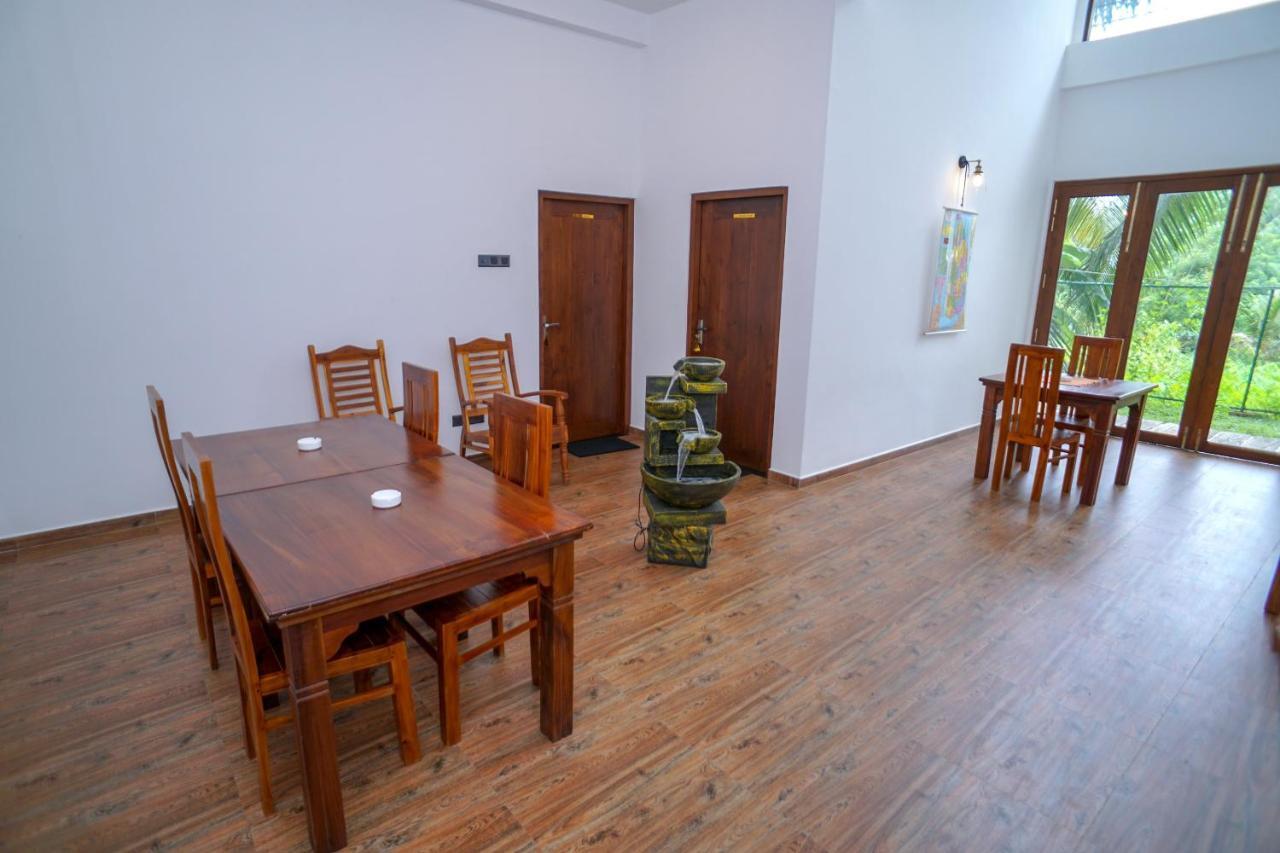 Senki Villa Гале Екстериор снимка